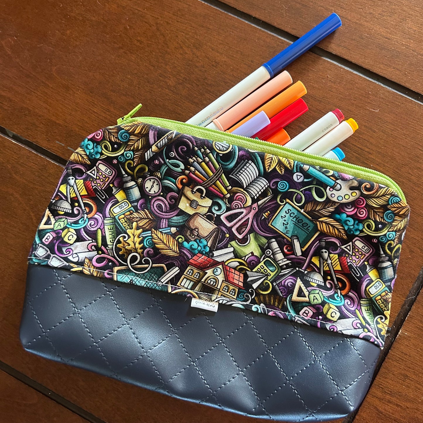 Trousse de crayon / maquillage école prof