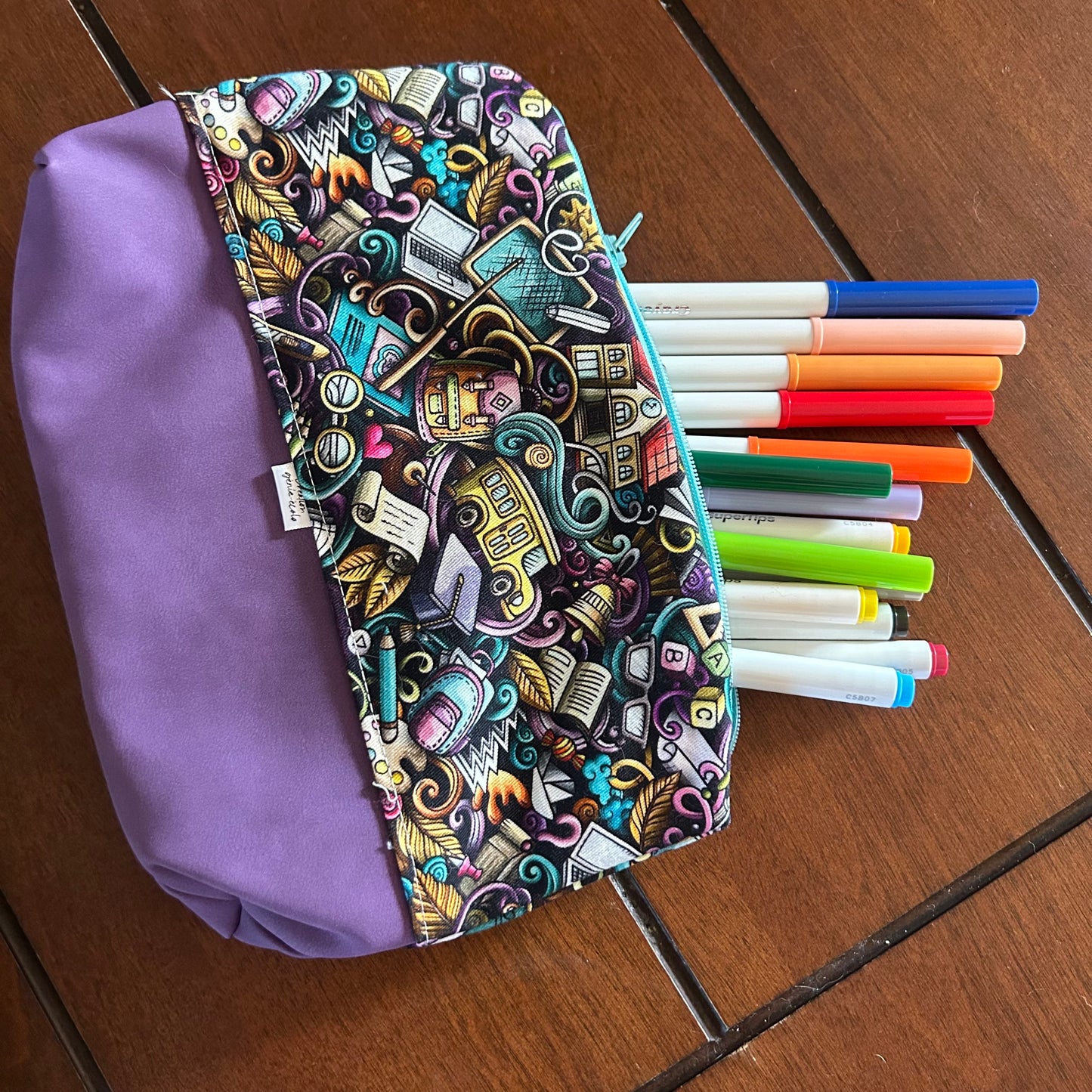 Trousse de crayon / maquillage école prof