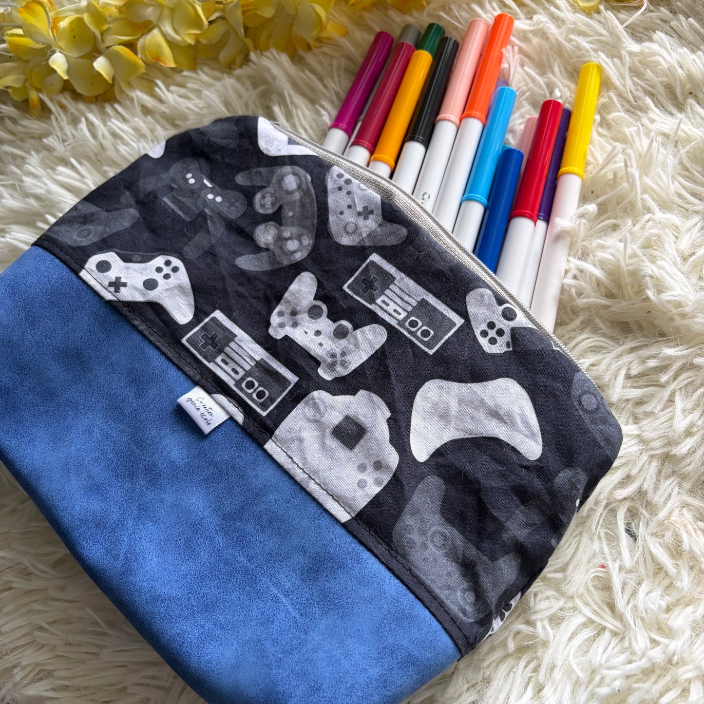 Trousse de crayon / maquillage jeux video