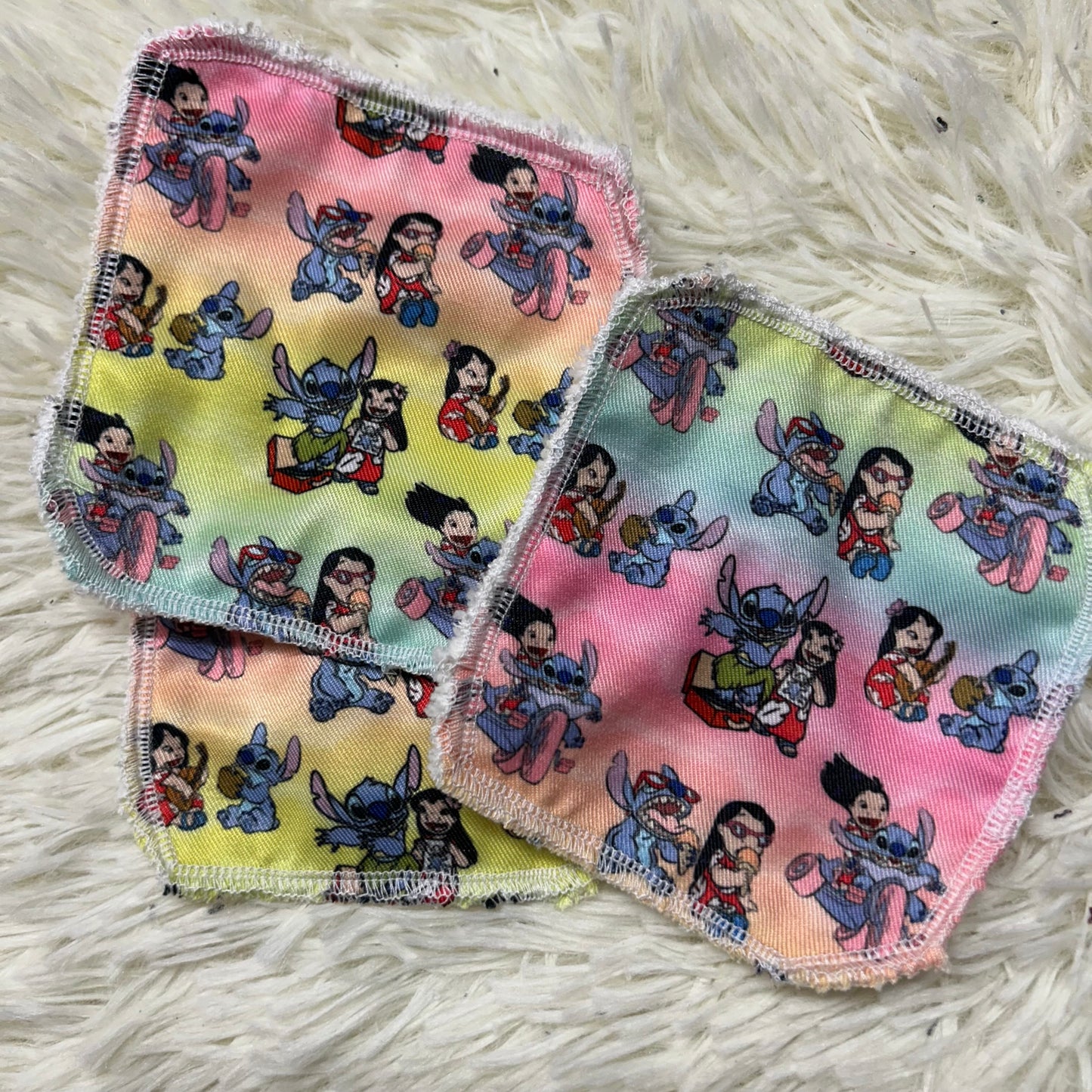 Tampon démaquillant extraterrestre bleu