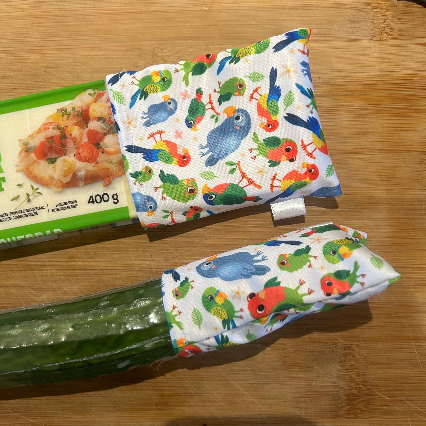 Bout de concombre/ fromage perroquet