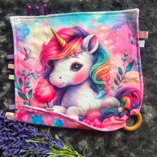 Doudou étiquette licorne