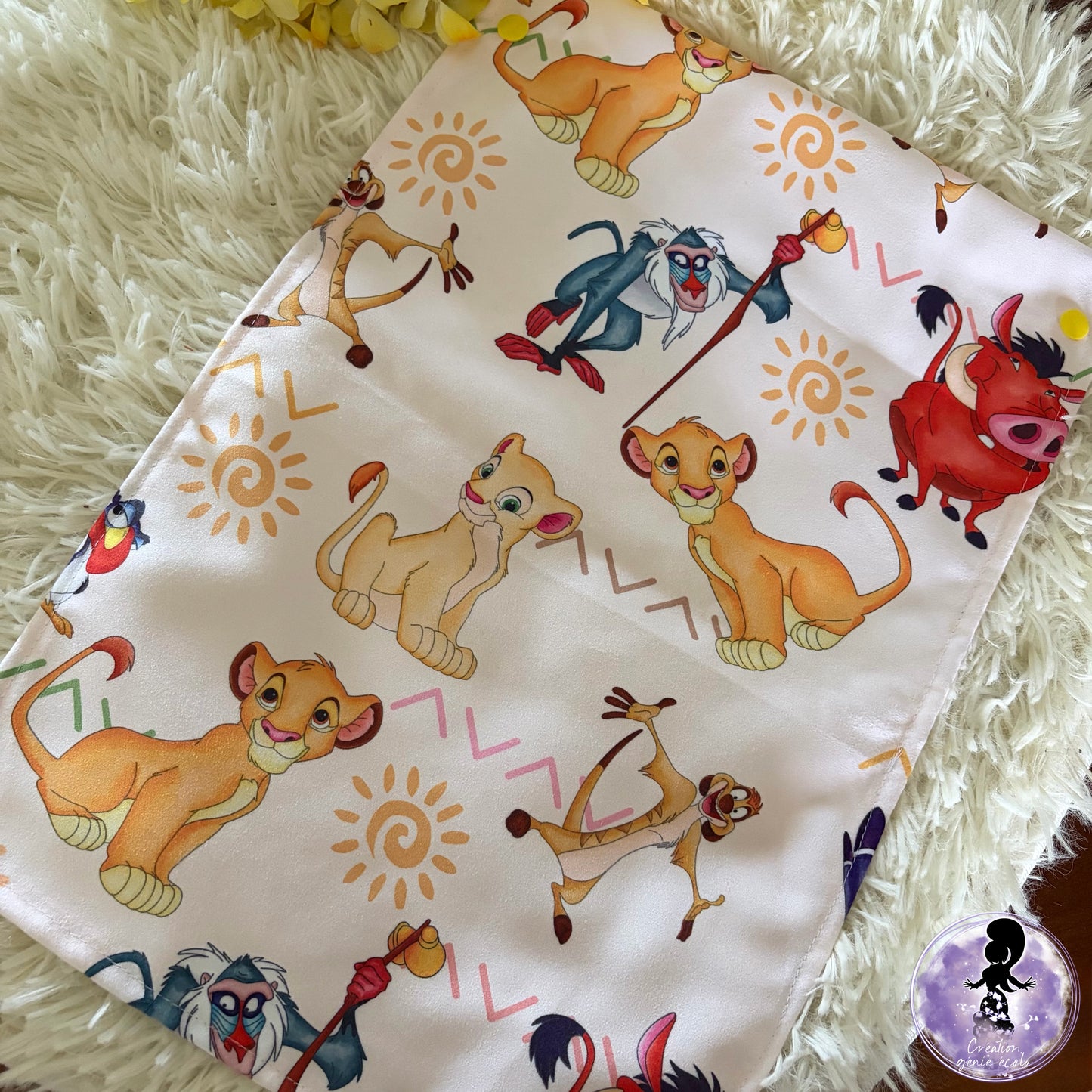 Serviette à main lion