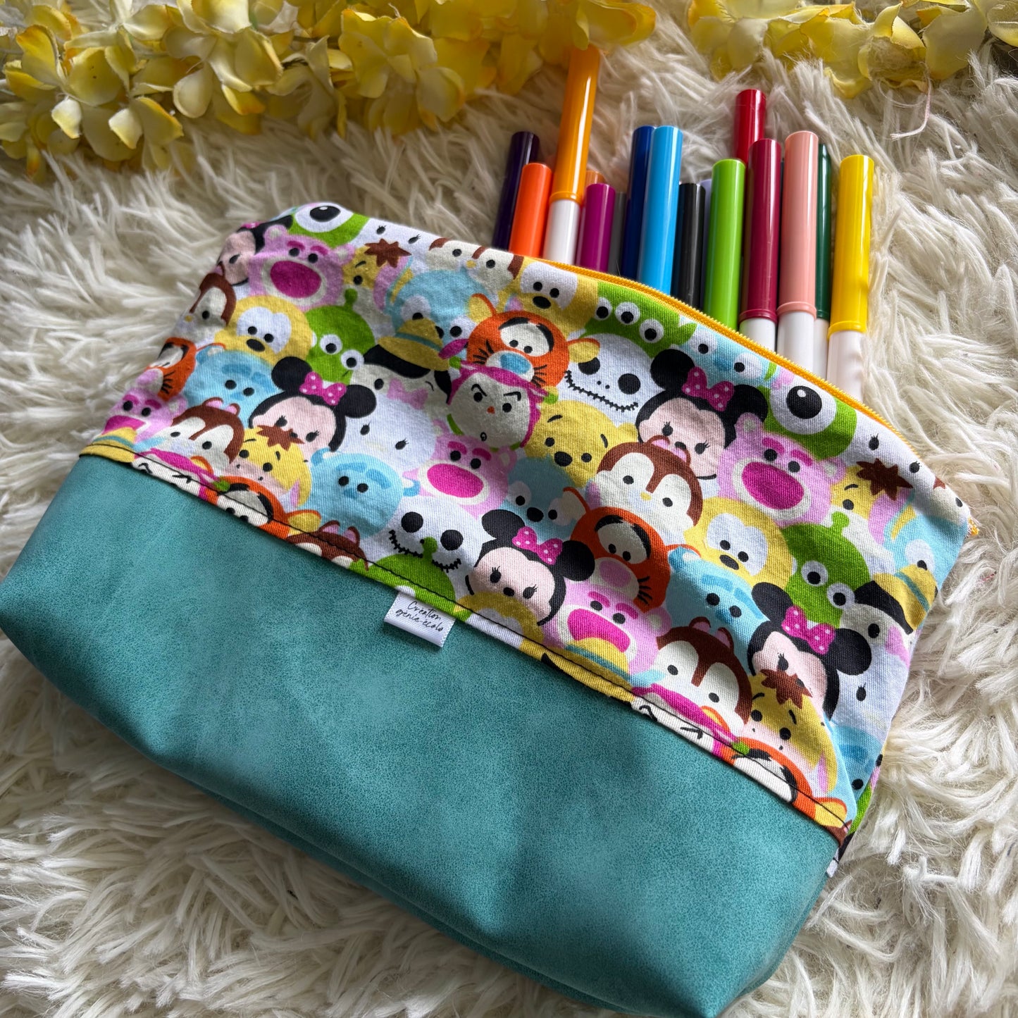 Trousse de crayon / maquillage personnage
