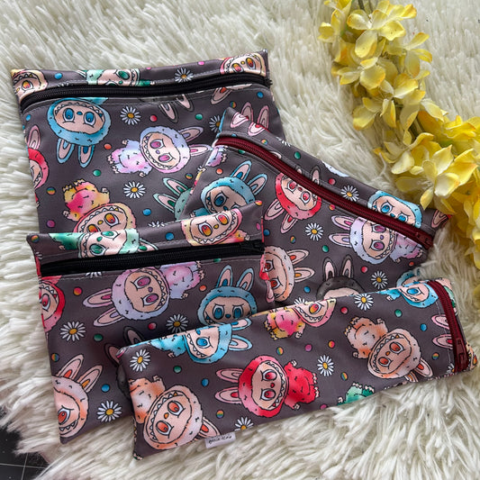 🌸 Kit sac à sandwich/collation/ustencile personnage populaire monstre
