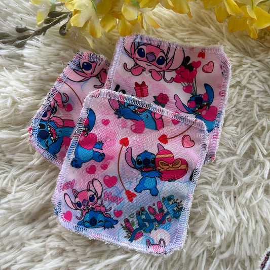 Tampon démaquillant extraterrestre bleu