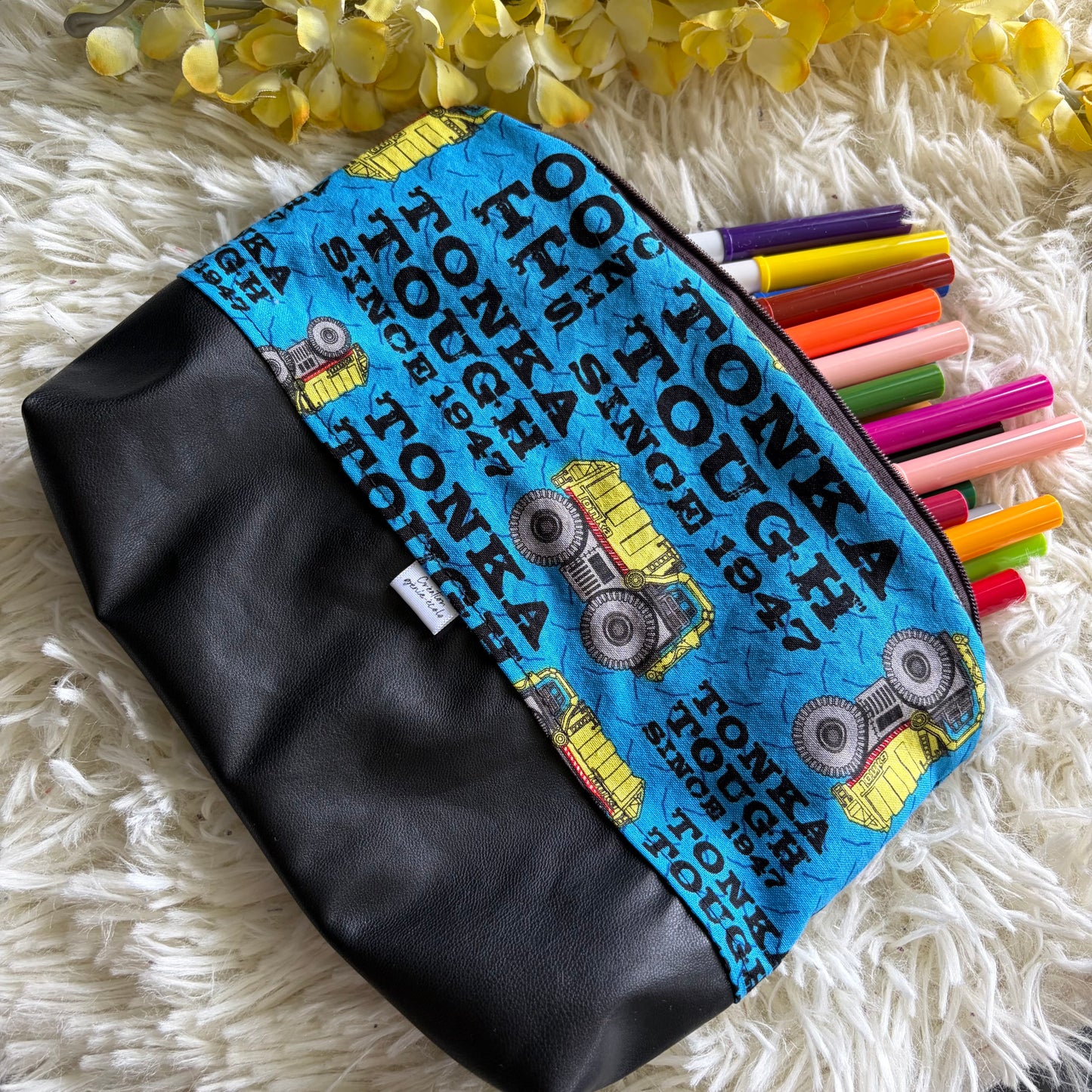 Trousse de crayon / maquillage  camion