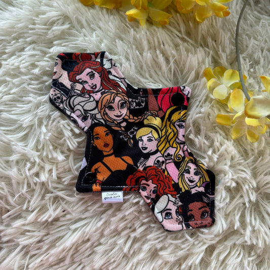 Serviette hygiénique 8” modéré princesse 2.2
