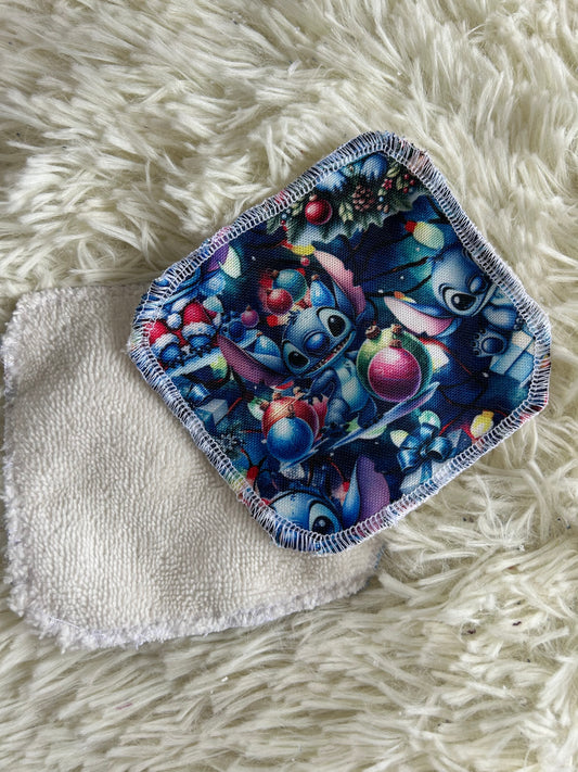 Tampon démaquillant extraterrestre bleu de noel