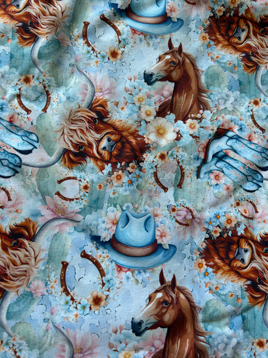 Serviette hygiénique lavable  vache et chevaux cl