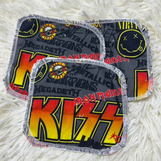 Tampon démaquillant band rock